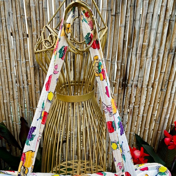 Winnie the Pooh Vintage Duffle Bag - Picture 4 of 8